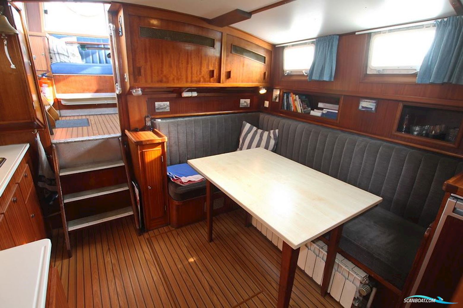 Traditional ex Patrouille Schip