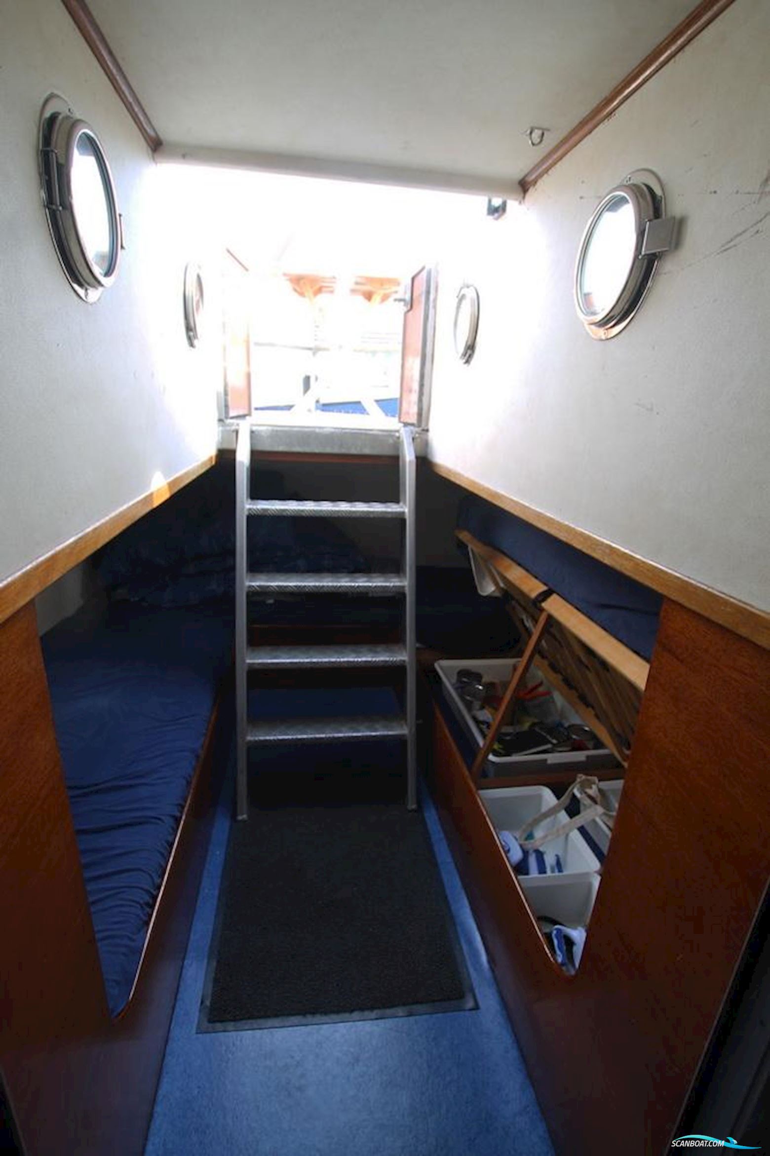 Traditional ex Patrouille Schip