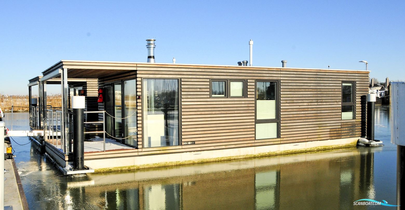 HT4 Houseboat Mermaid 2 With Charter Live a board / River boat 2019, The Netherlands