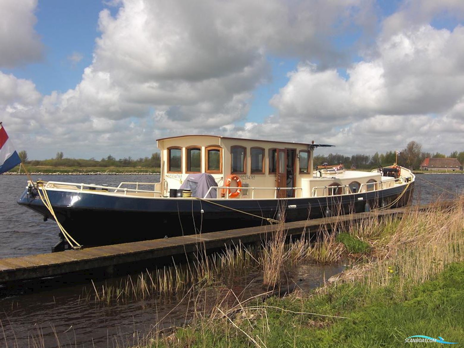 Luxe-Motor Live Aboard Live a board / River boat 1898, with Daf engine, The Netherlands