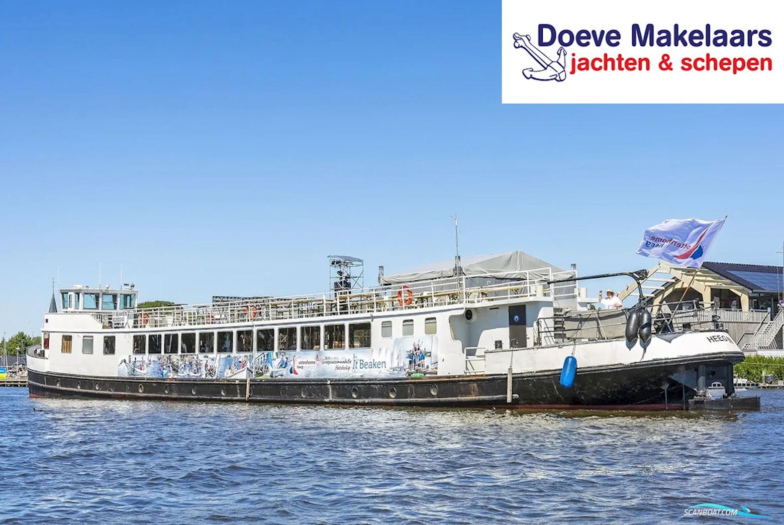 Accommodatie / Hotelschip met UBC Live a board / Riverboat 1902, with Mercedes Benz<br />OM423 engine, The Netherlands