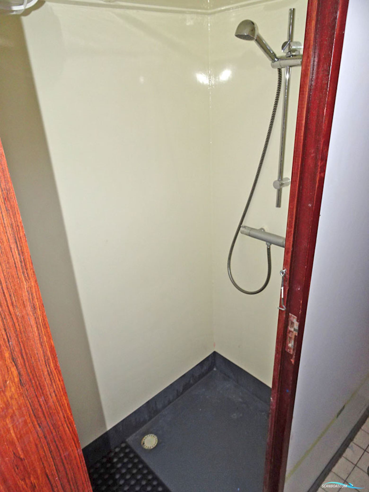 Accommodatie / Hotelschip met UBC