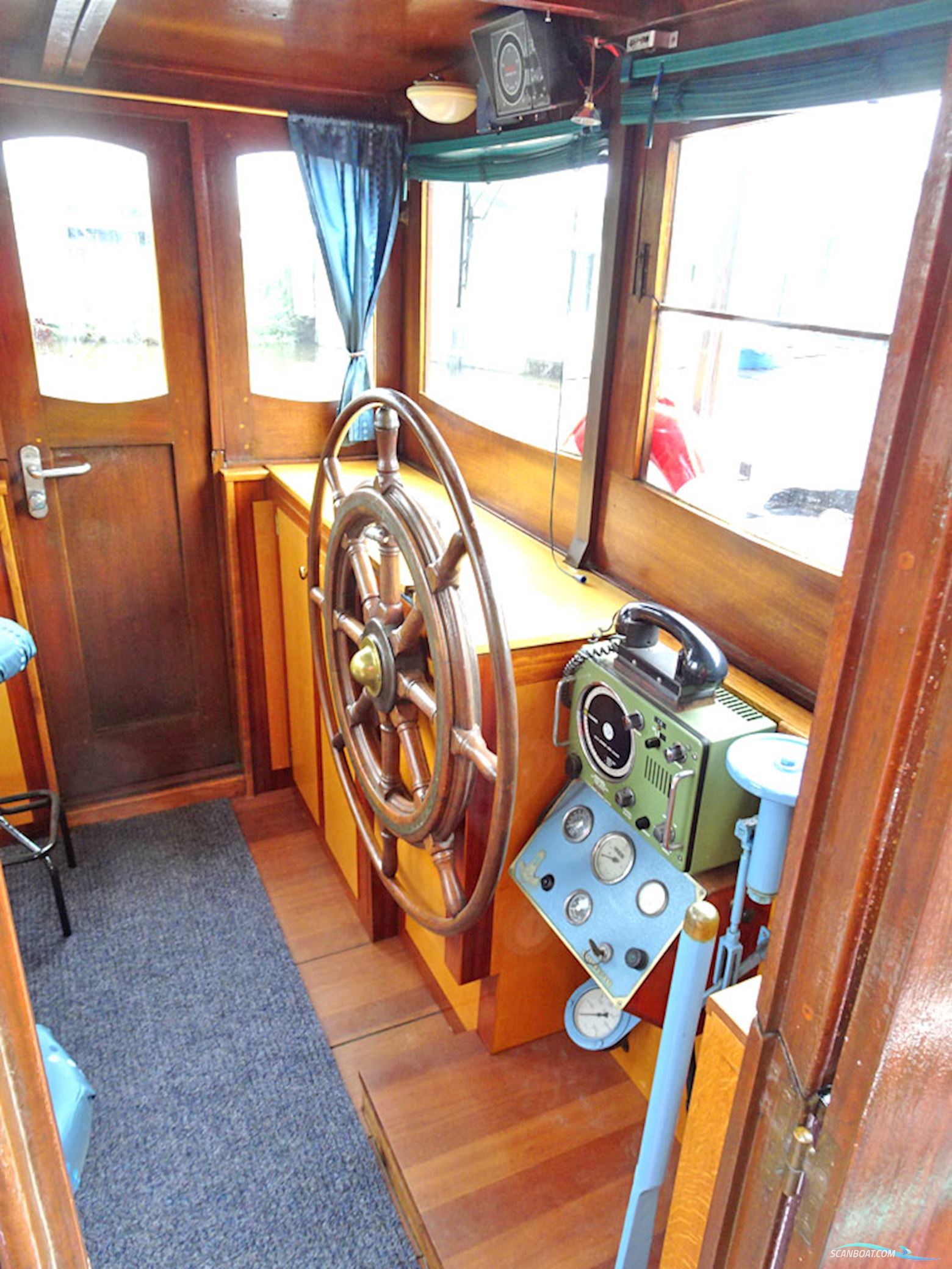 Amsterdammer Sleepboot 15.16