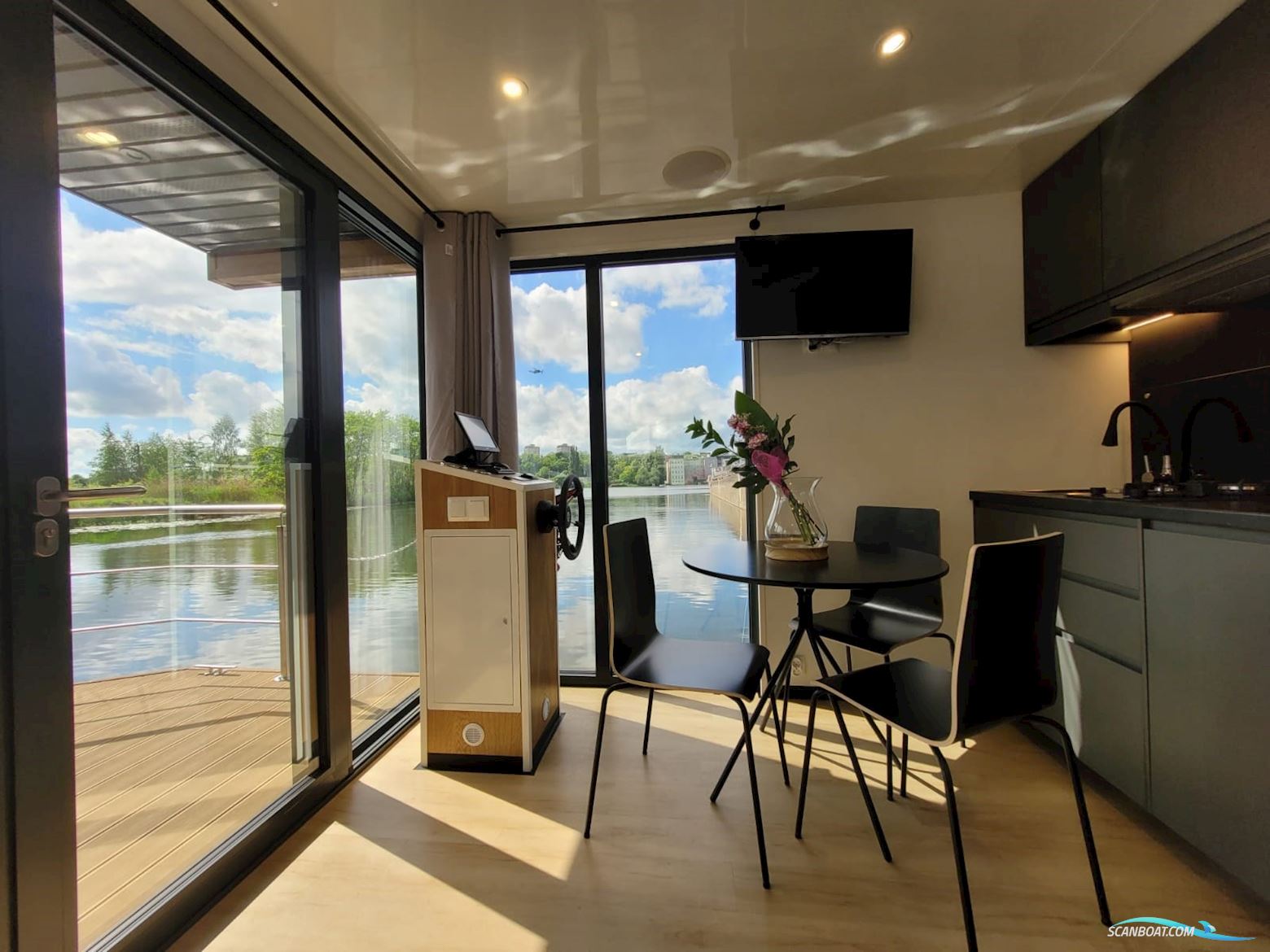 Aqua-House Hausboot Harmonia 310