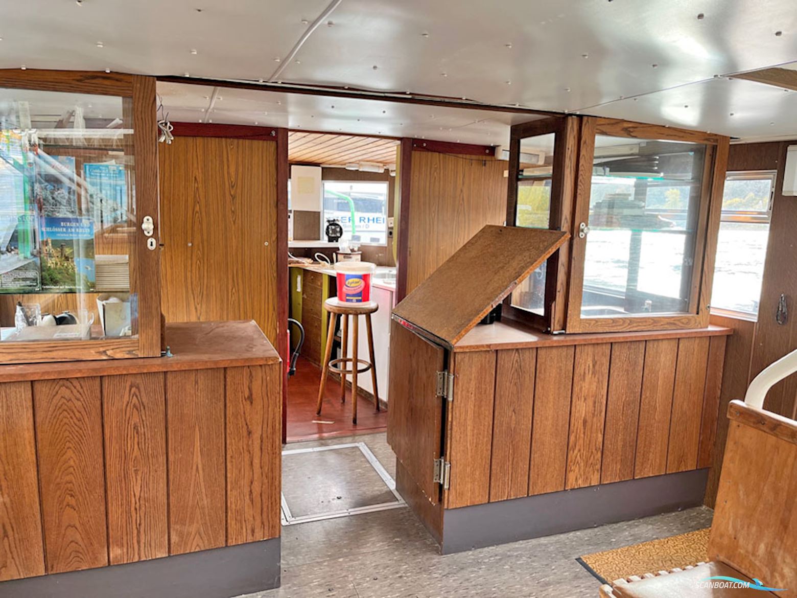 Dagpassagiersschip 50 pers met UBC