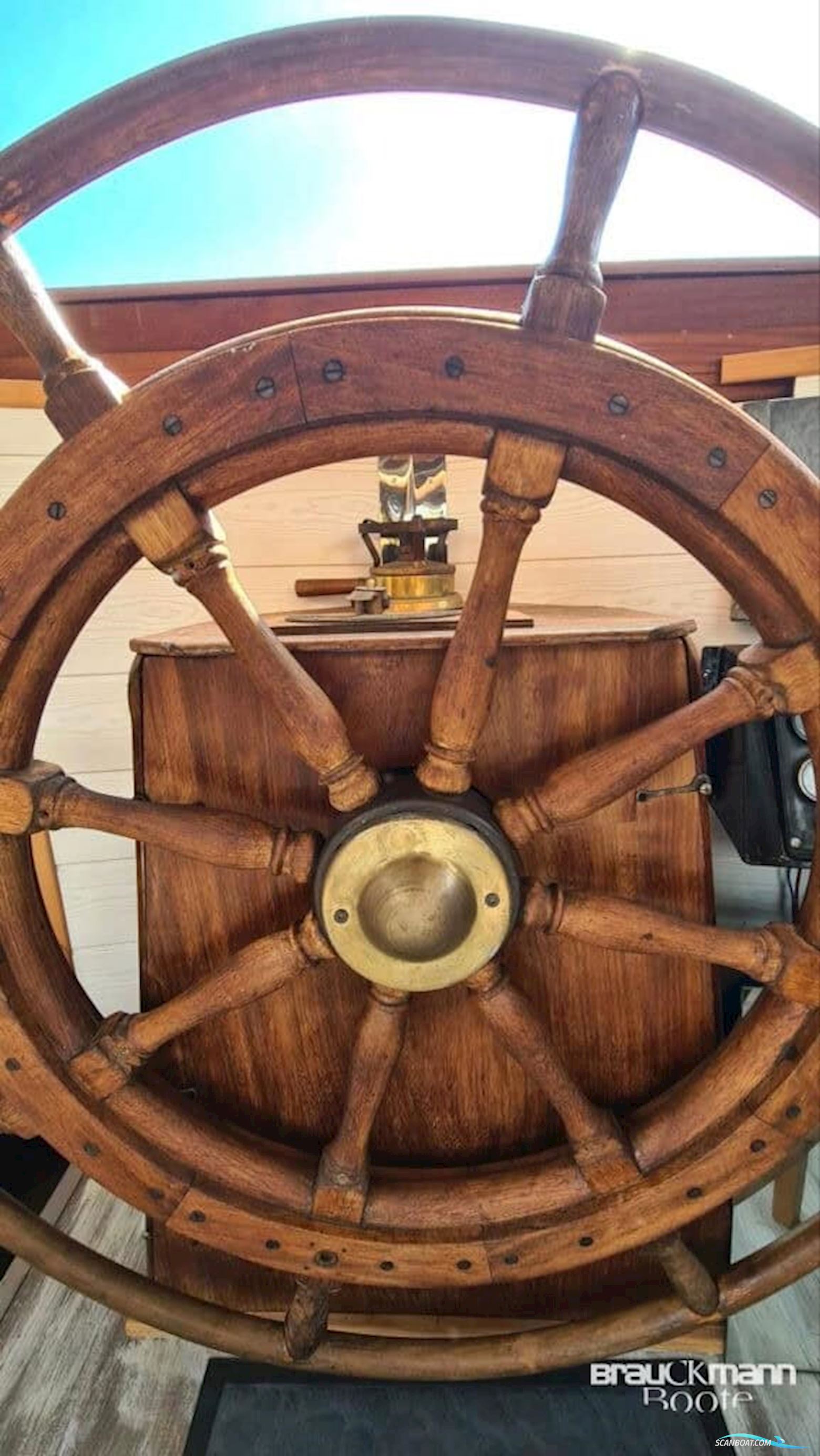 DRU BOUCHAIN Peniche 40