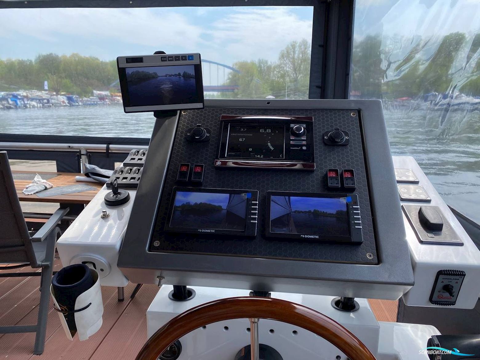Exklusives Hausboot