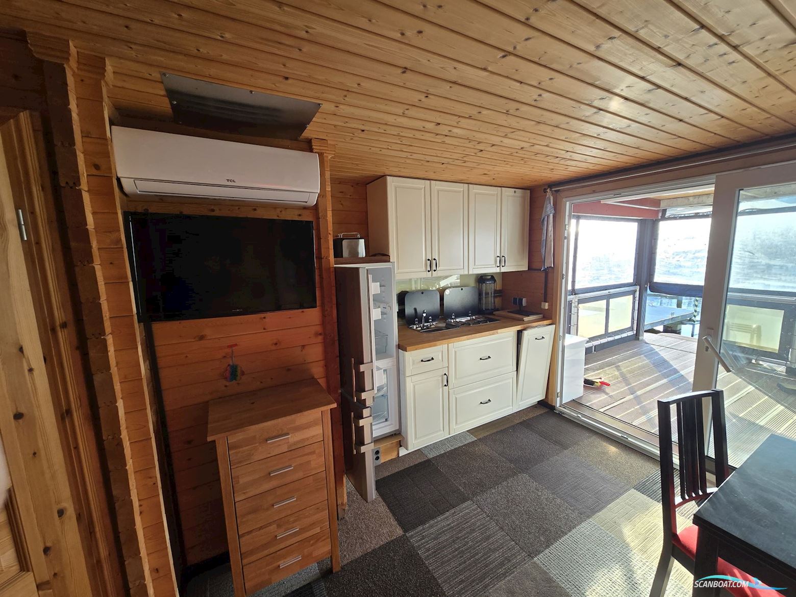 Exklusives Hausboot