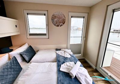 Floating House 44 Live a board / Riverboat 2023, Germany