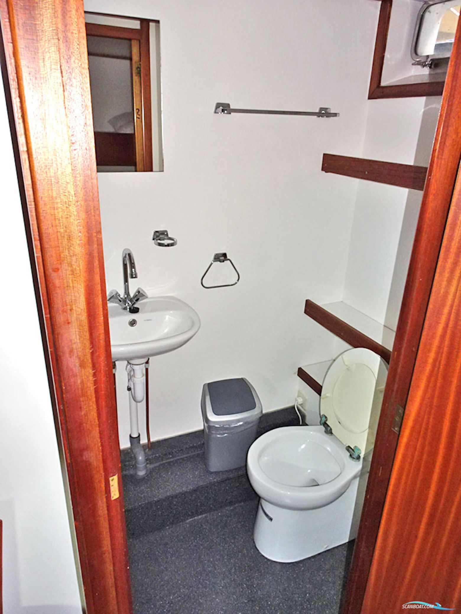 Hotel / Passagiersschip 18 pass 18 pass