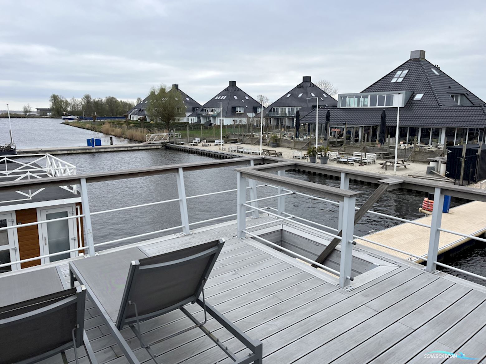 Houseboat  Under Dock  18