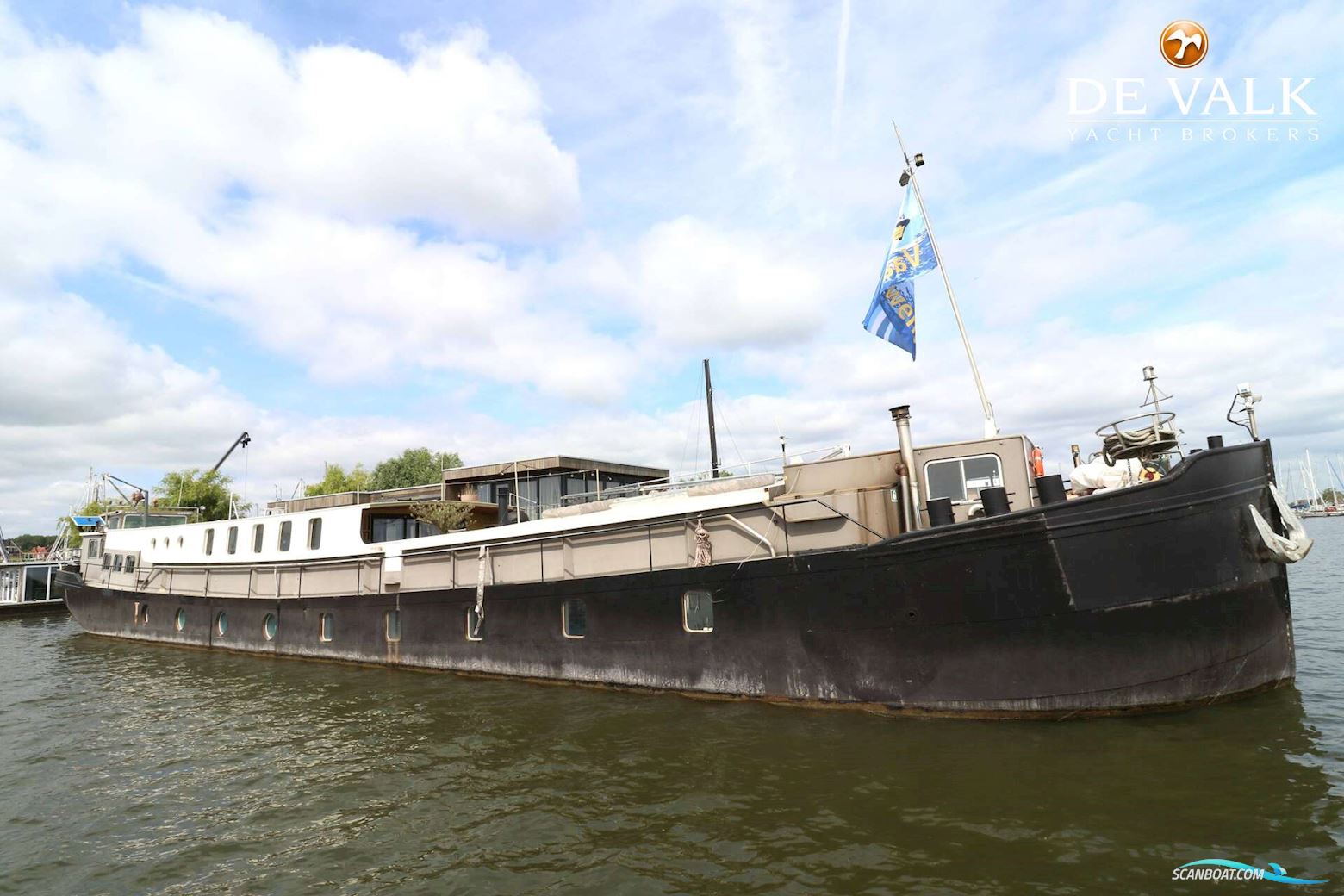 Houseboat Waterloft Luxemotor
