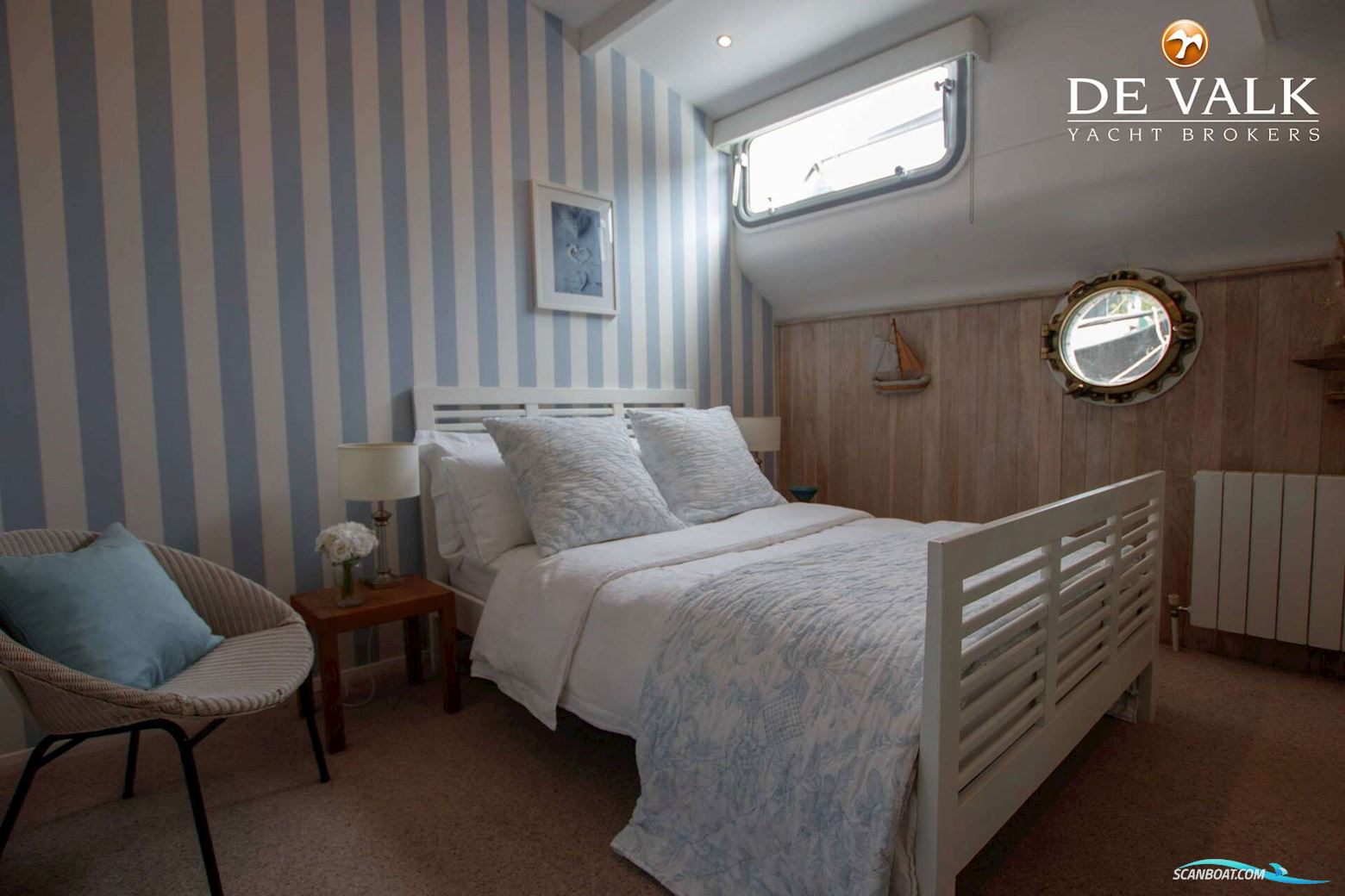 Houseboat Waterloft Luxemotor Spitz 38M