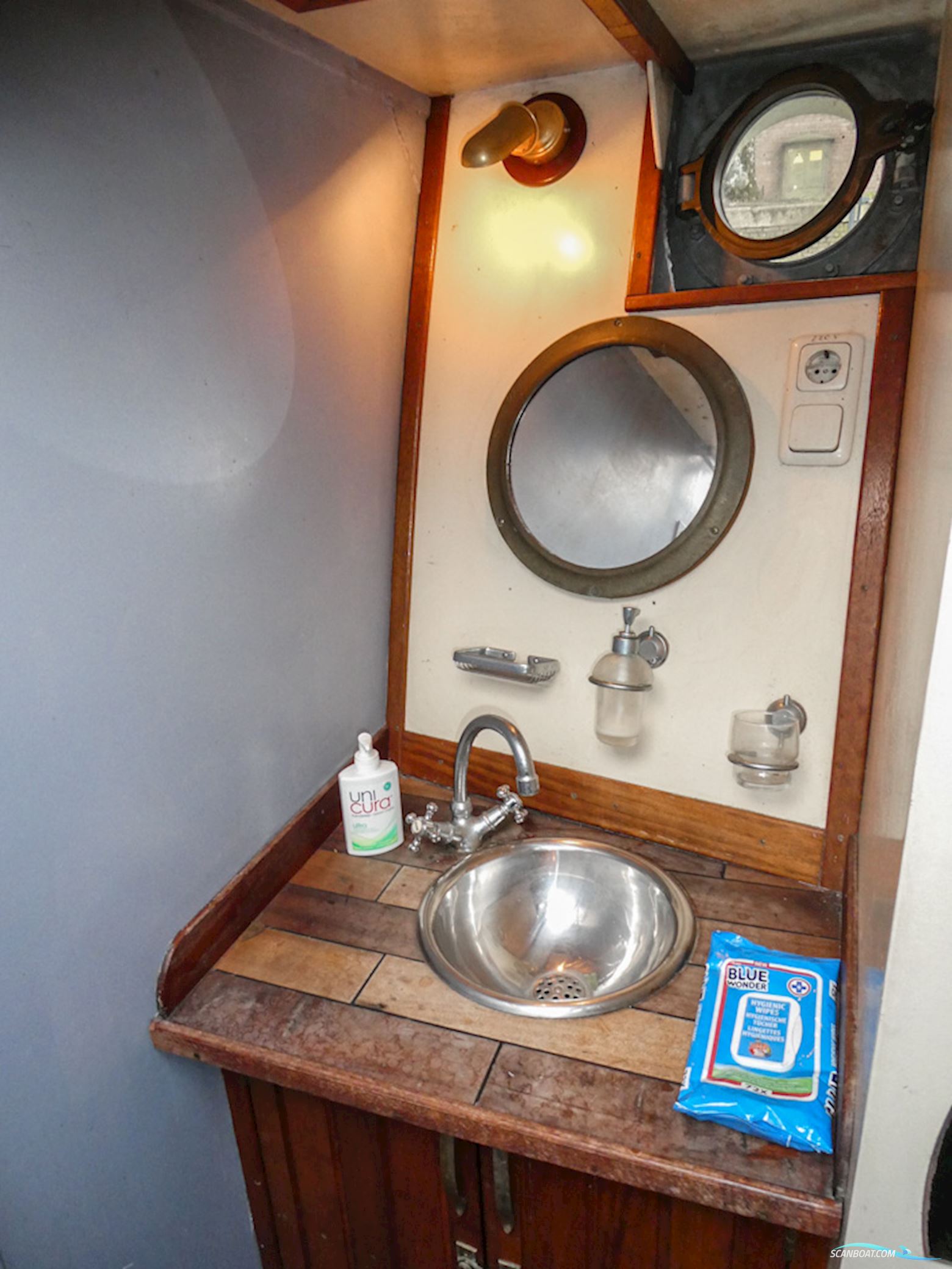 Klassieke Salonboot 12 Pers