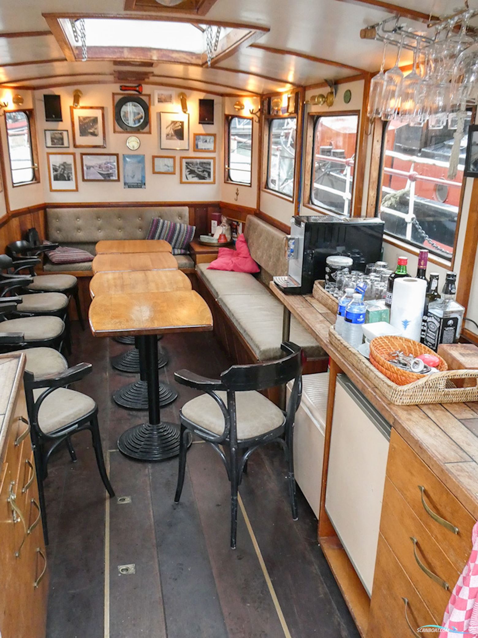 Klassieke Salonboot 12 Pers