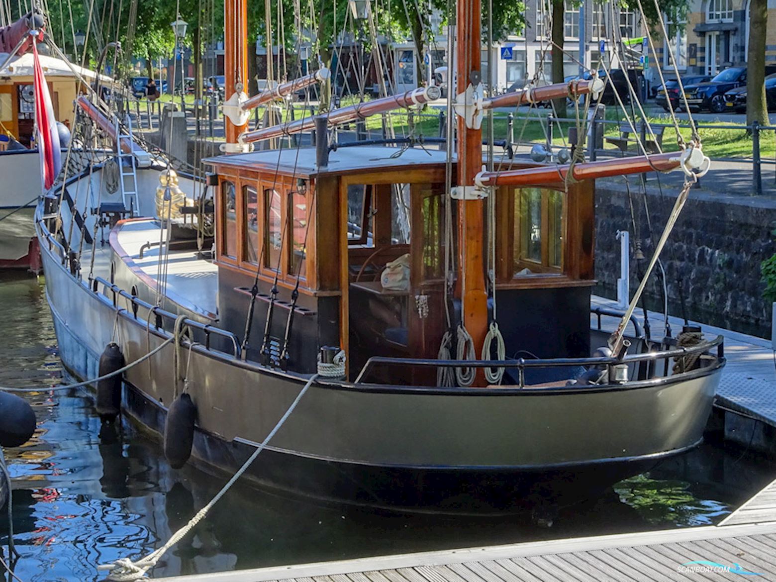 Kotter varend woonschip 14.95