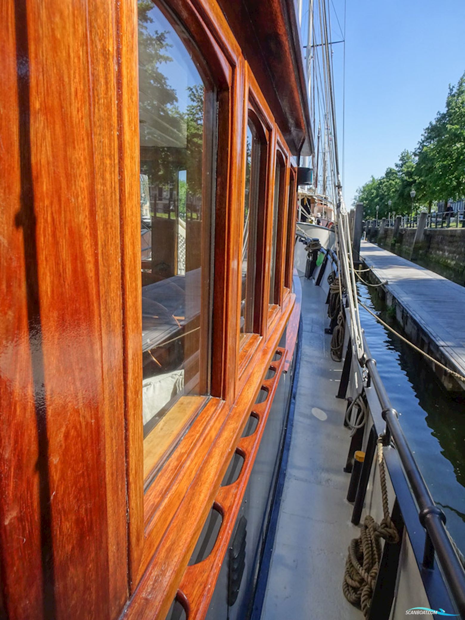 Kotter varend woonschip 14.95