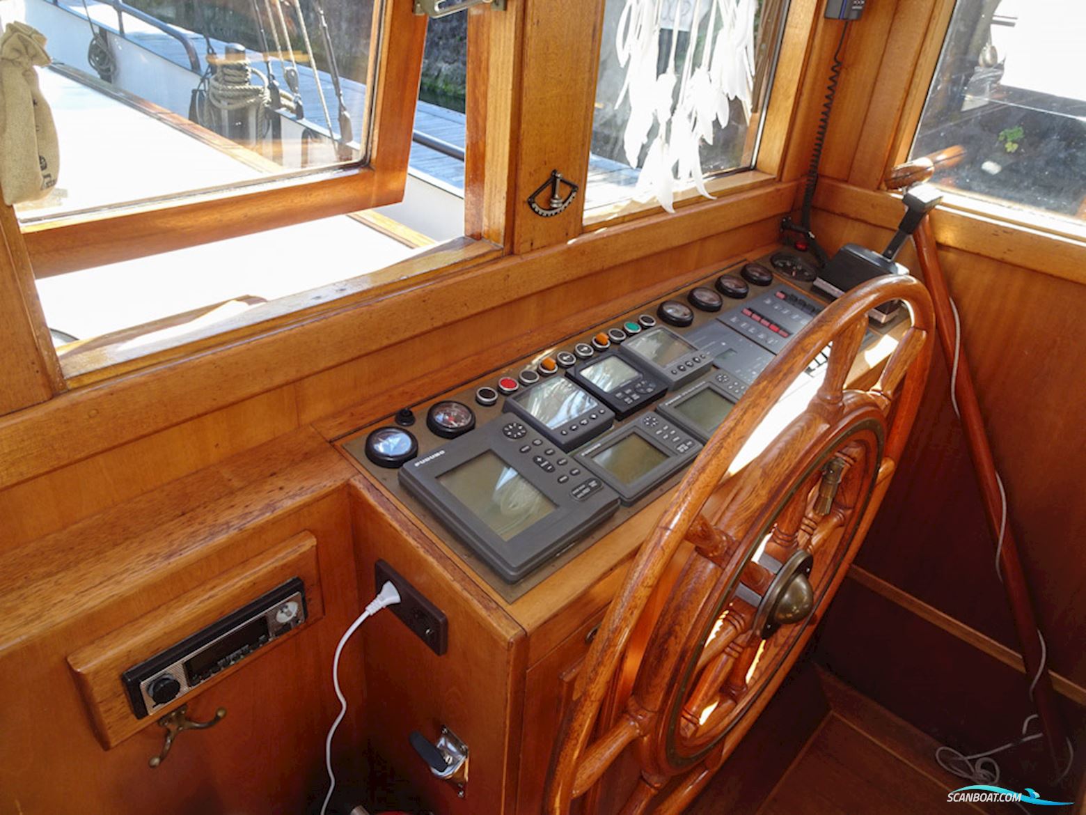 Kotter varend woonschip 14.95