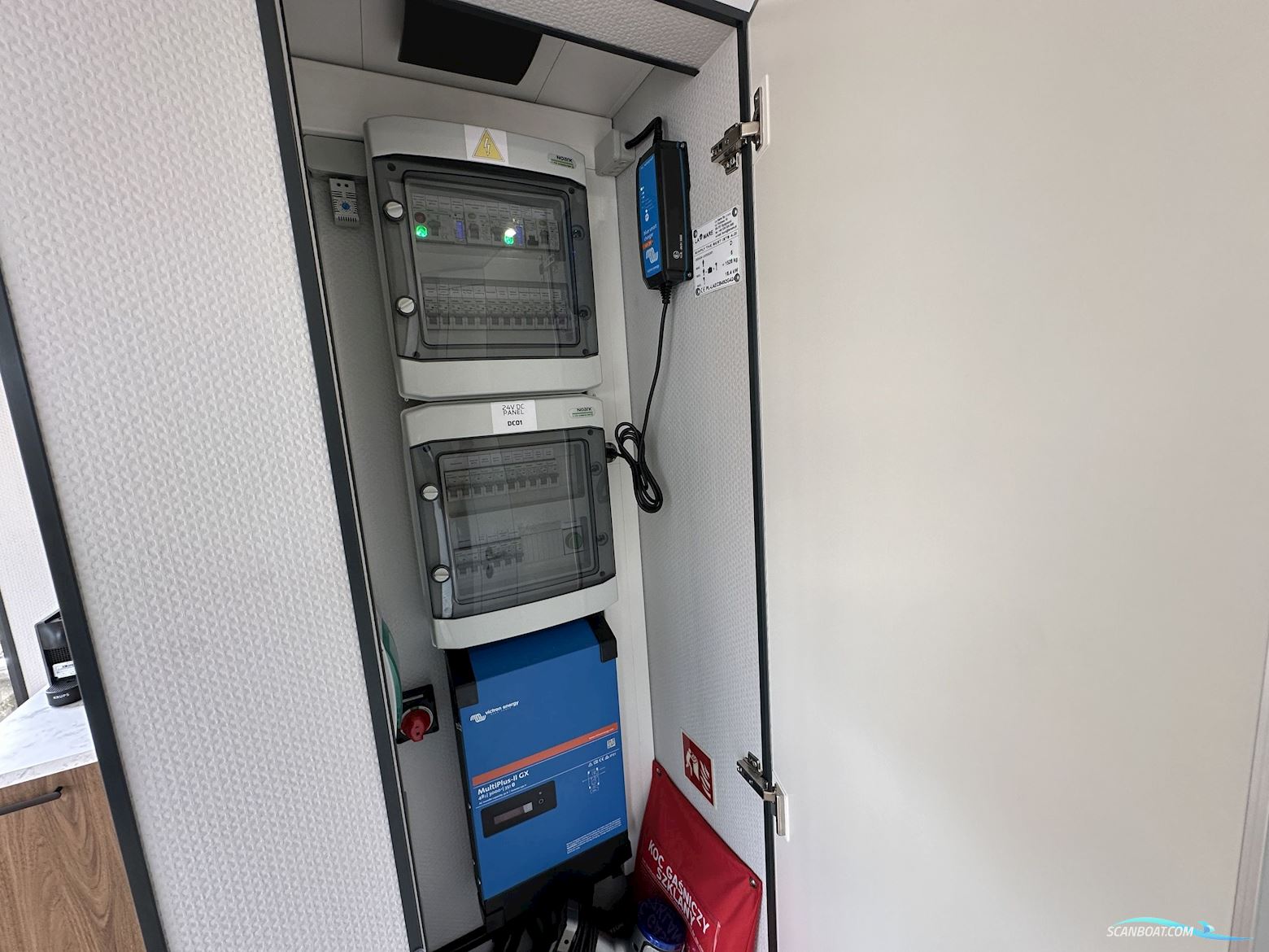 La Mare Houseboat STB 4.0 (Canalboat 4)