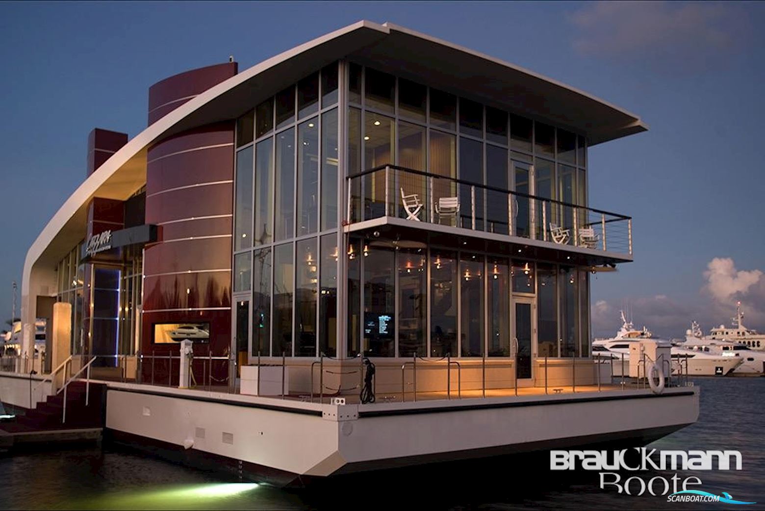 Lazzara Marine Präsentations-Hausboot