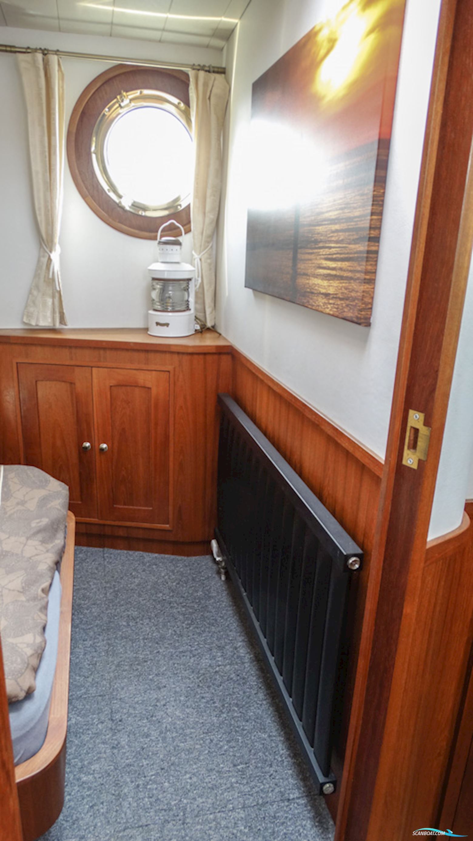 Luxe Motor 16.20 Deckhouse
