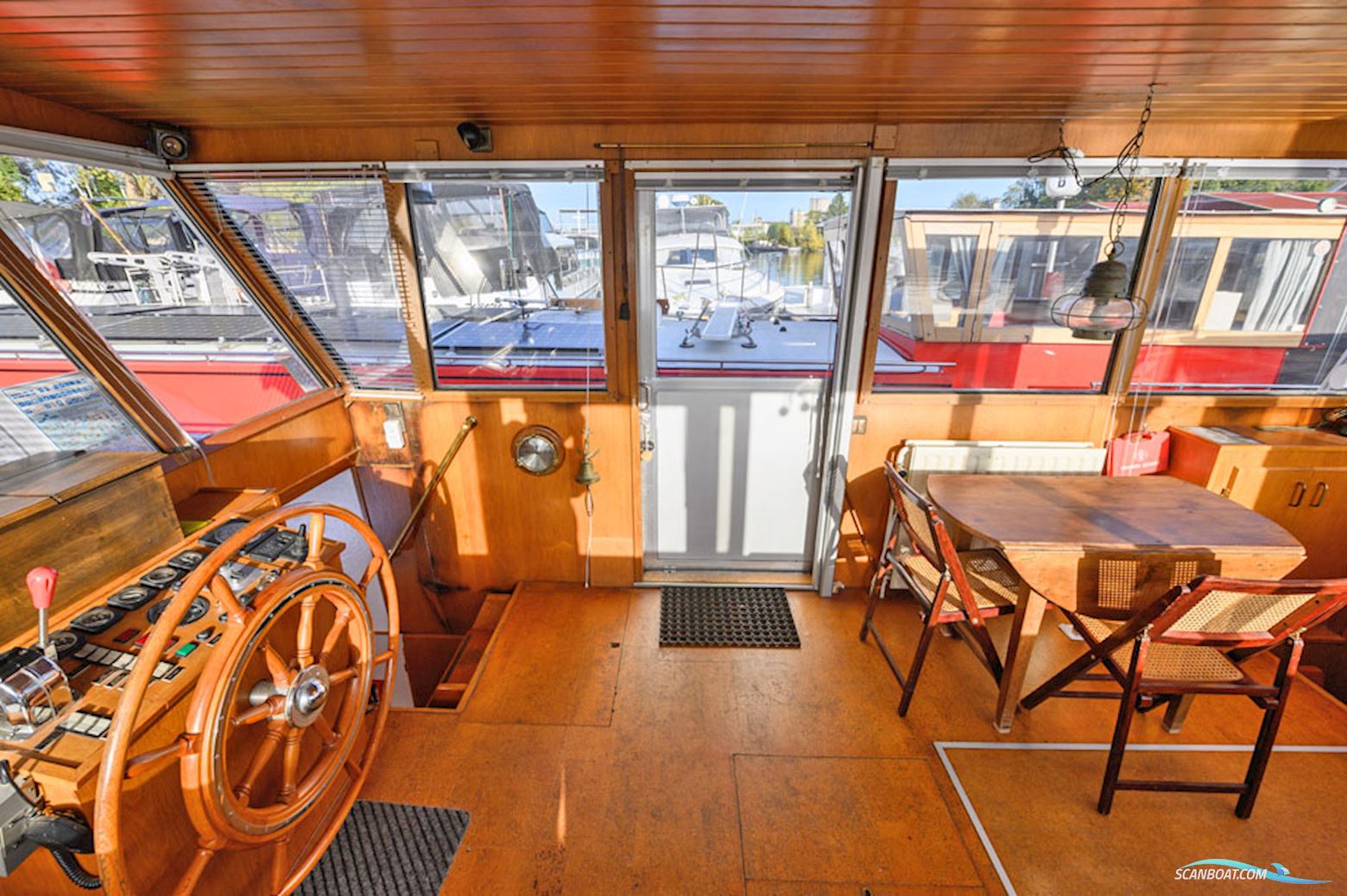 Luxe Motor 21.18 Met Ubc