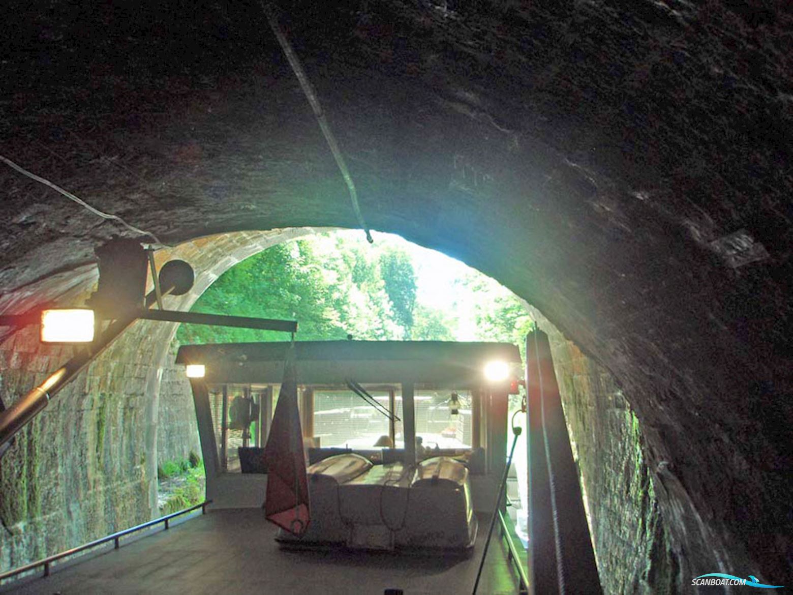 Luxe Motor 21.18 Met Ubc