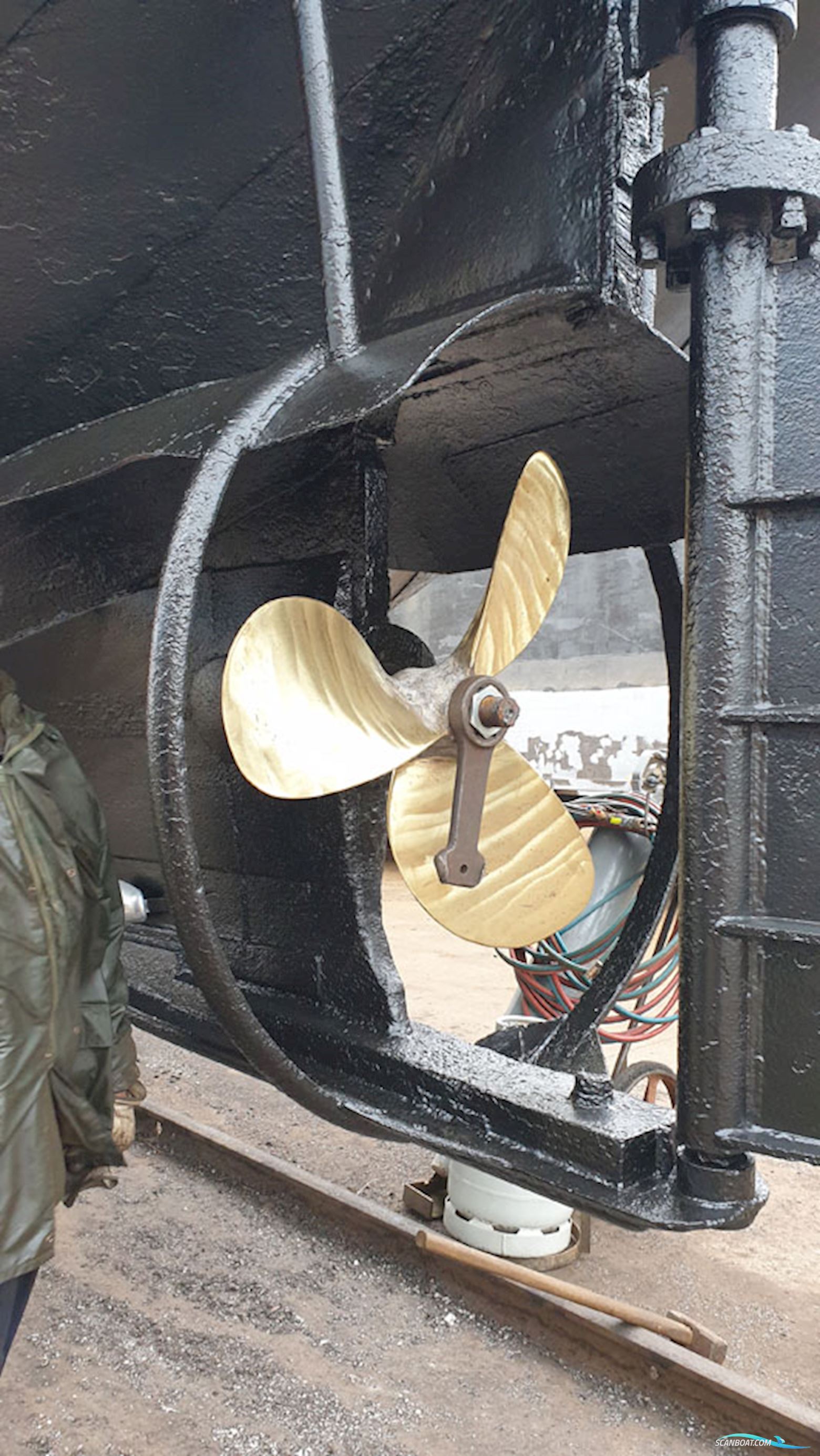 Luxe Motor 23.04 met CBB