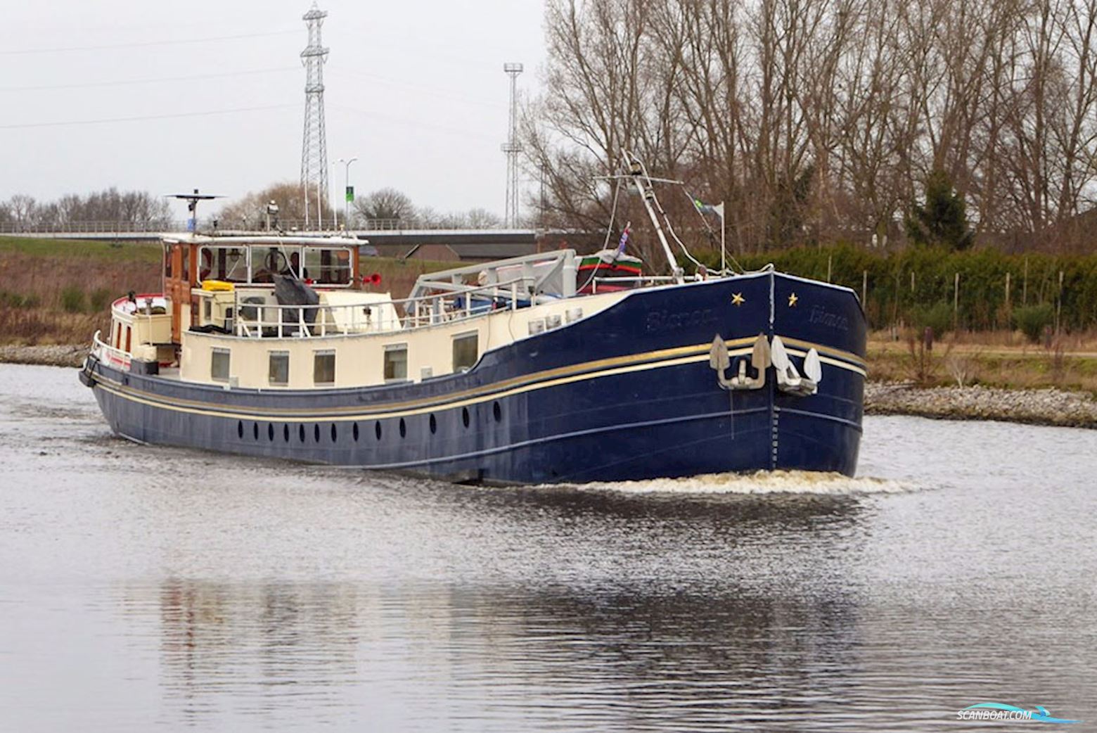 Luxe Motor 36.72, Cbb Rijn