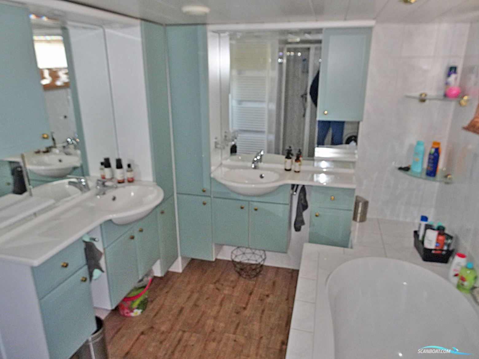 Luxe Motor 36.72, Cbb Rijn