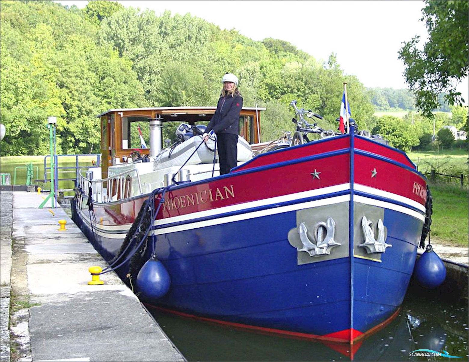 Luxe Motor Cruise 19.75