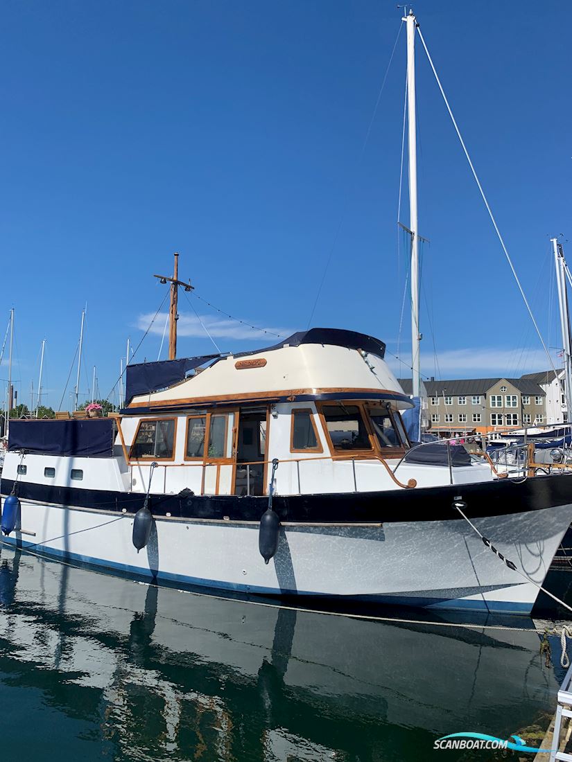 Marine Trader 42