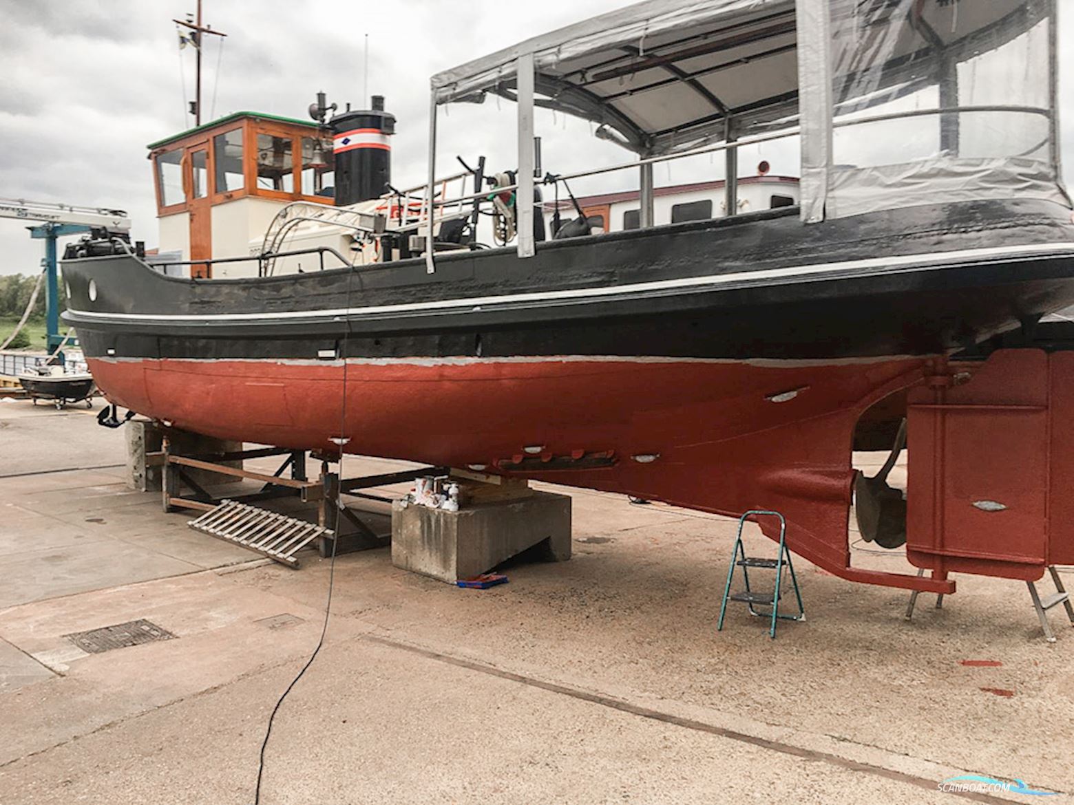 Motorsleepboot Carbon 15.63 Met Cbb