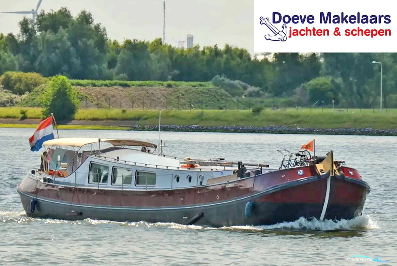 Motortjalk 21.40, Met Ubc Live a board / Riverboat 1913, with Daf<br />575 engine, The Netherlands