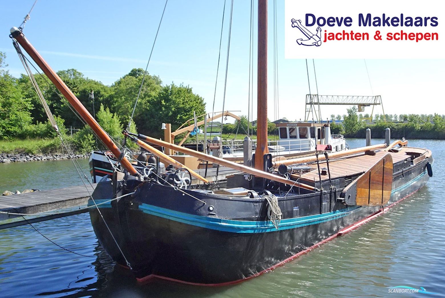 Museale Zeiltjalk 20.40 met UBC Live a board / Riverboat 1877, with Mitsubishi<br />S6E engine, The Netherlands