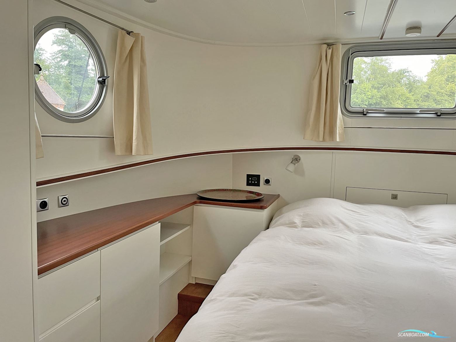 Piper Luxemotor 49L
