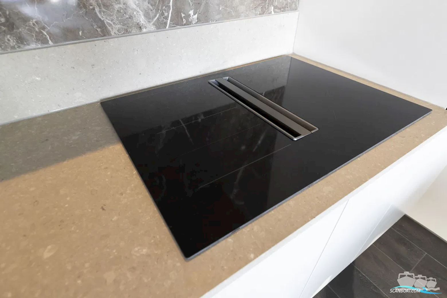 SL Houseboat Marina Den Oever, inclusief ligplaats