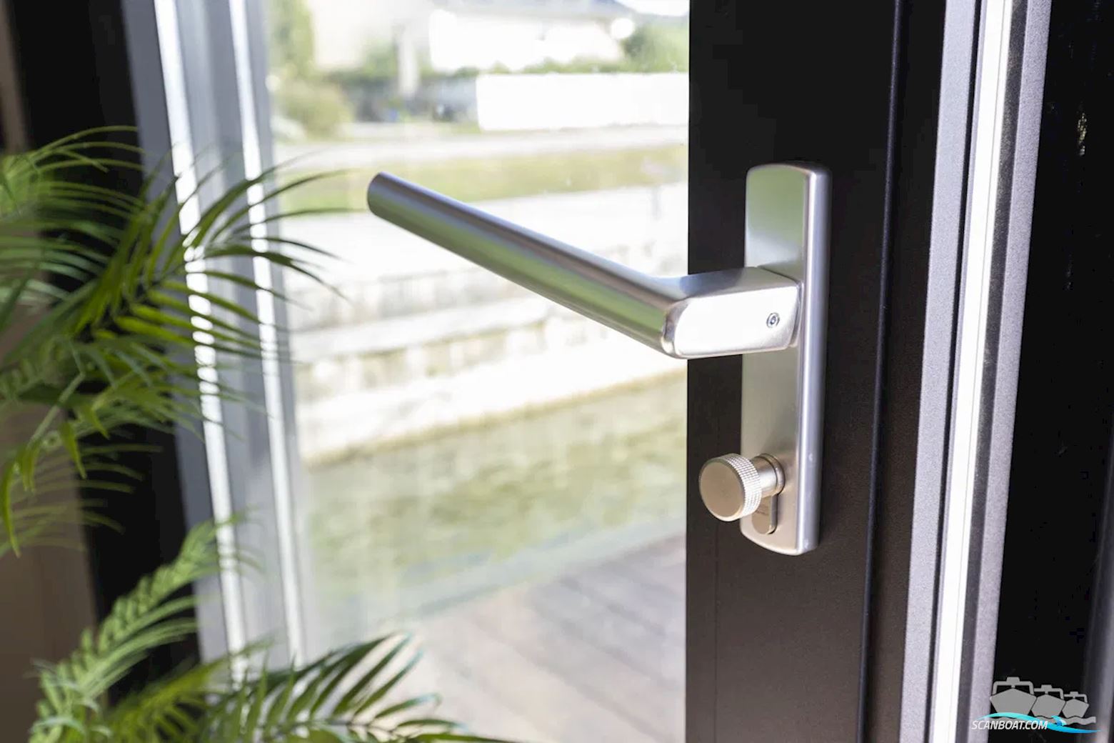 SL Houseboat Marina Den Oever, inclusief ligplaats