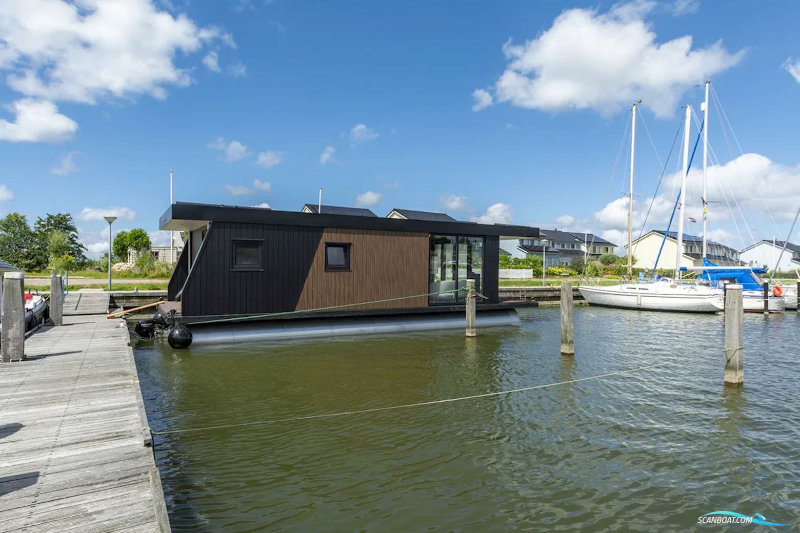 SL Houseboat Marina Den Oever, inclusief ligplaats