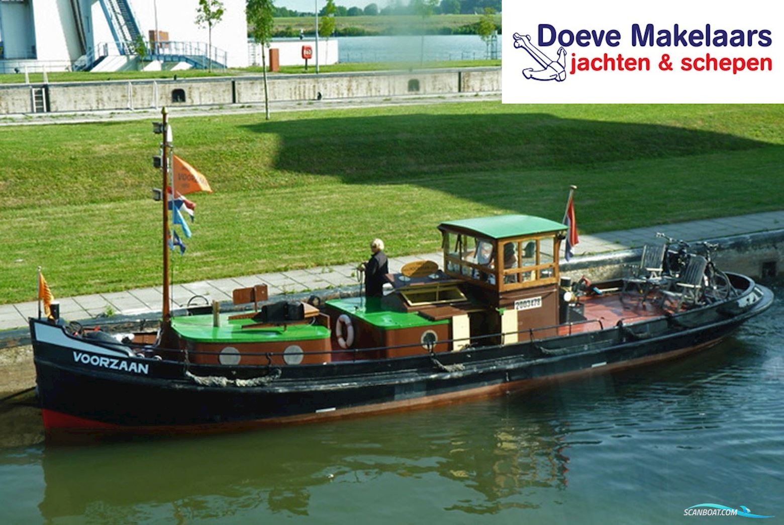 Sleepboot Amsterdammer 13.97 Live a board / Riverboat 1932, with Industrie<br />2VD5 engine, The Netherlands
