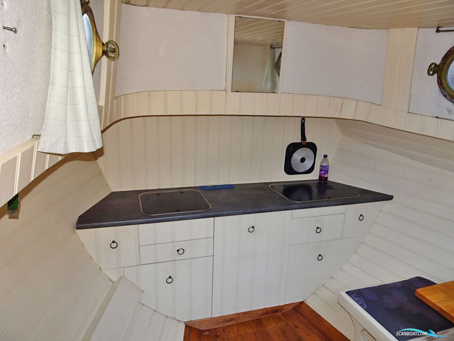 Sleepboot Amsterdammer 13.97