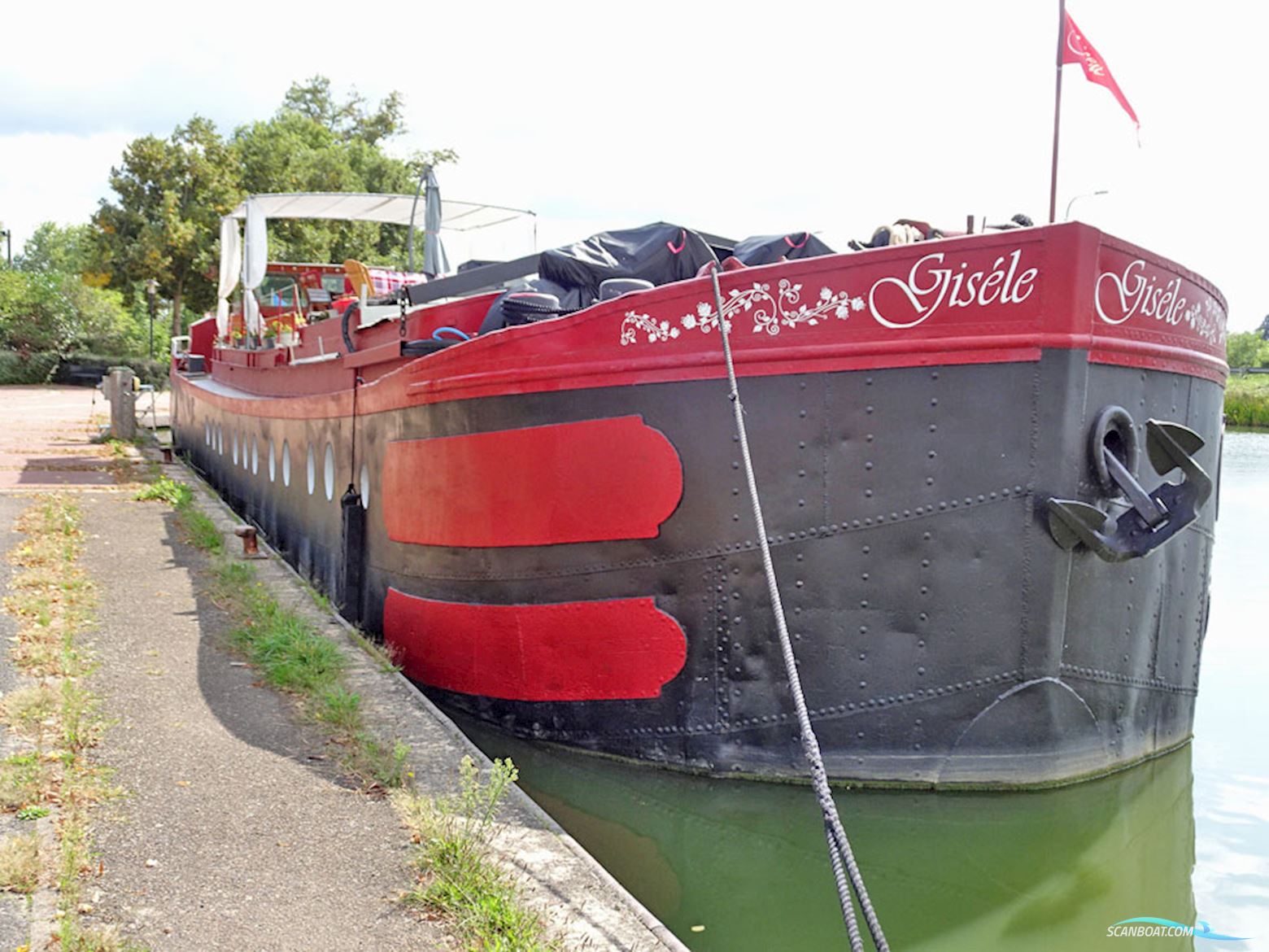 Spits Varend Woonschip 30.53 met UBC