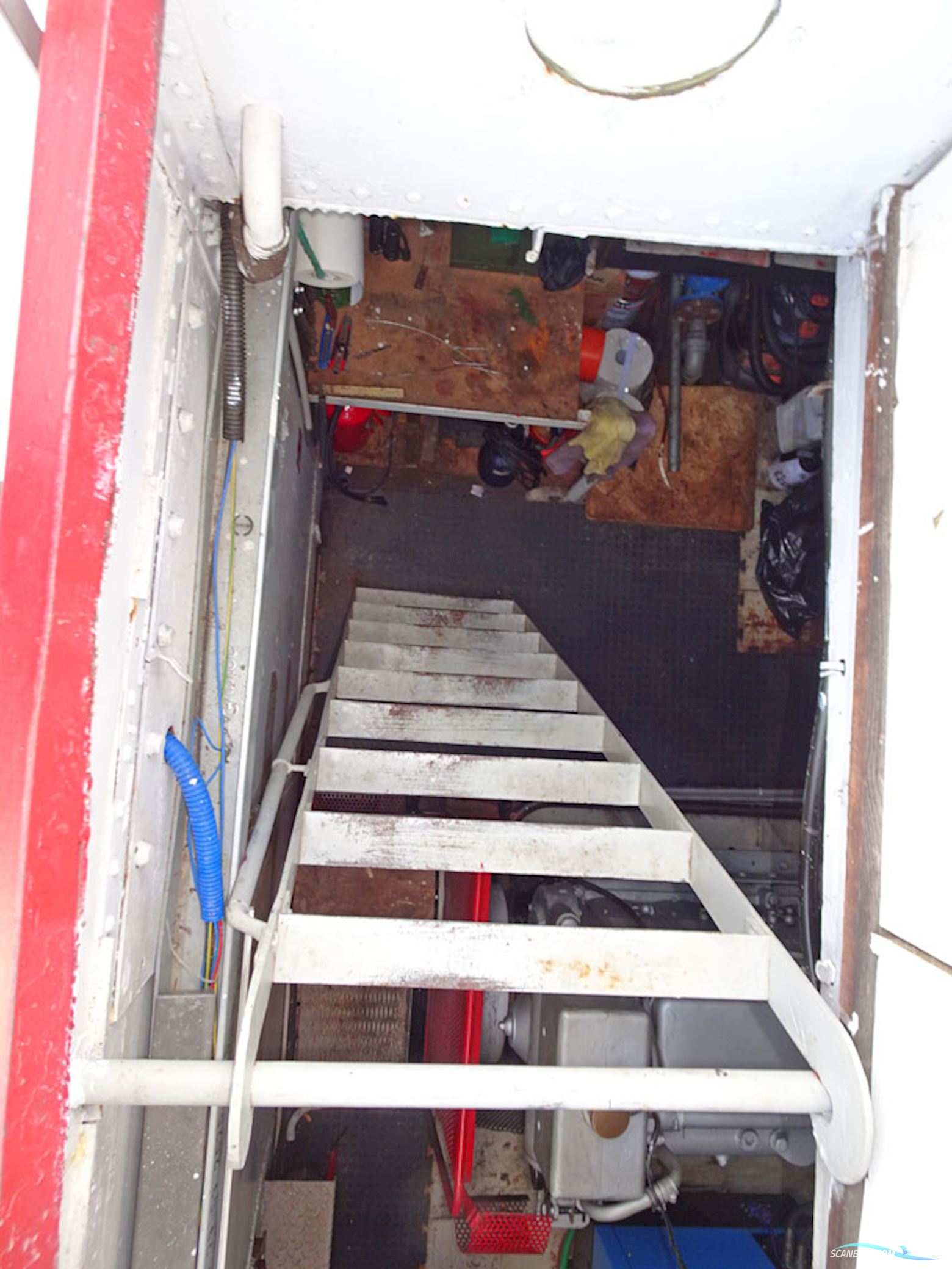 Spits Varend Woonschip 30.53 met UBC