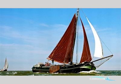 Tjalk Woon-Charter Tjalk Live a board / Riverboat 1905, with Gardner engine, The Netherlands