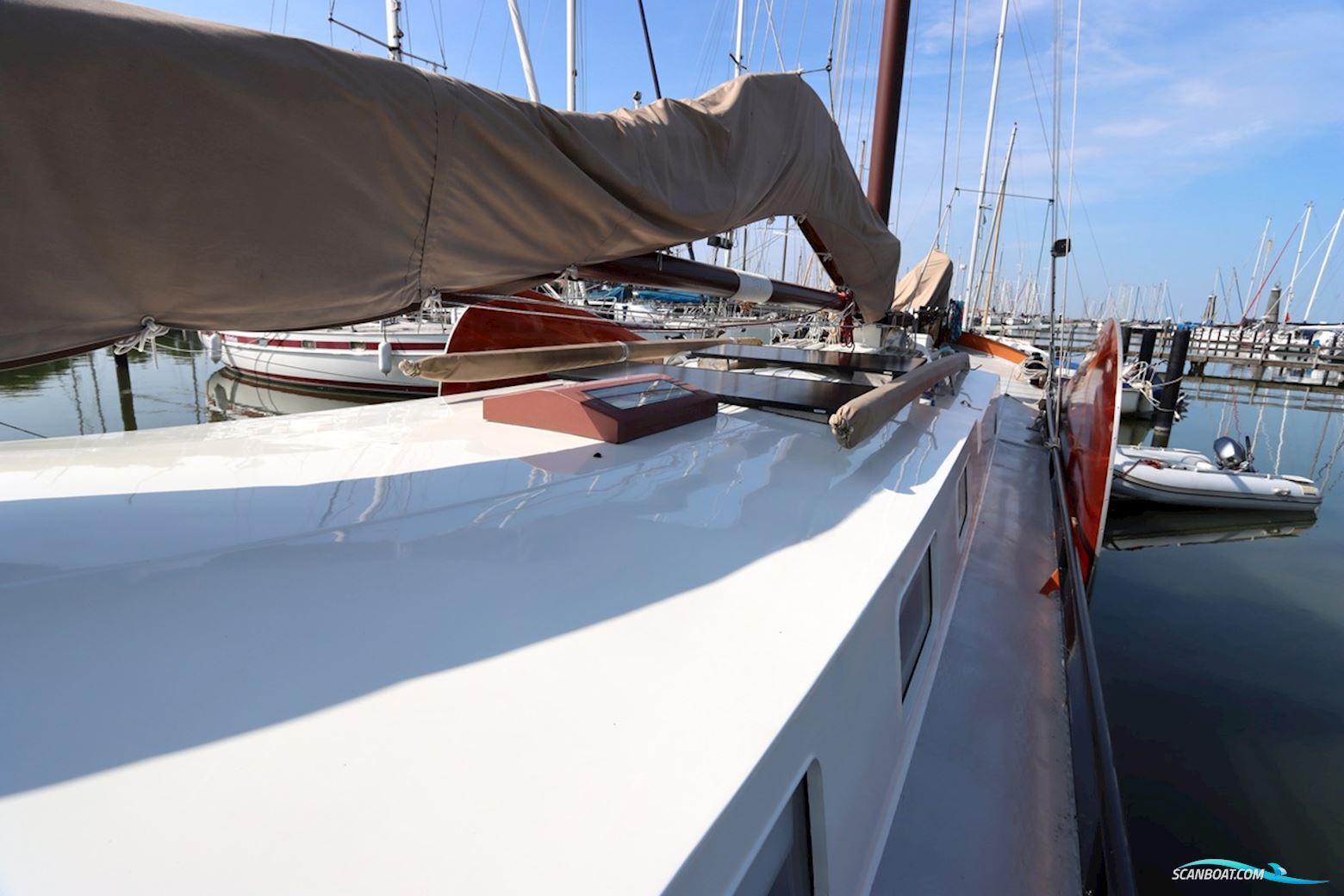 Tjalk Woonboot