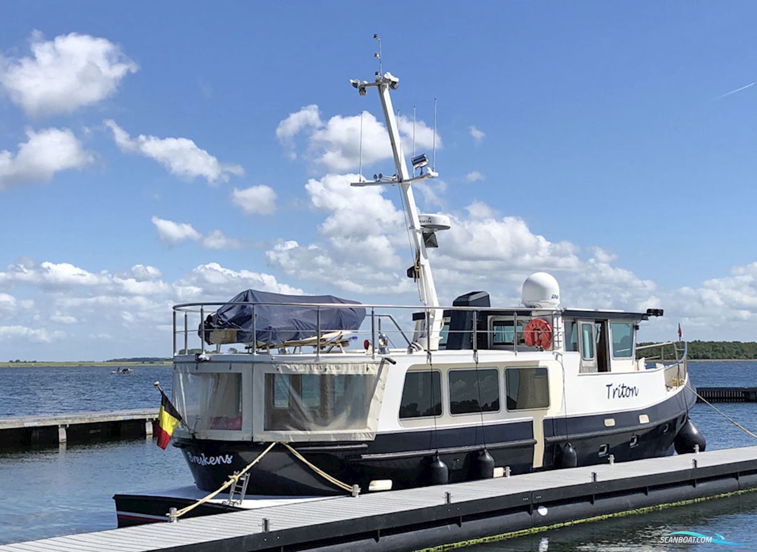 Trawlerjacht 48, Zeegaand