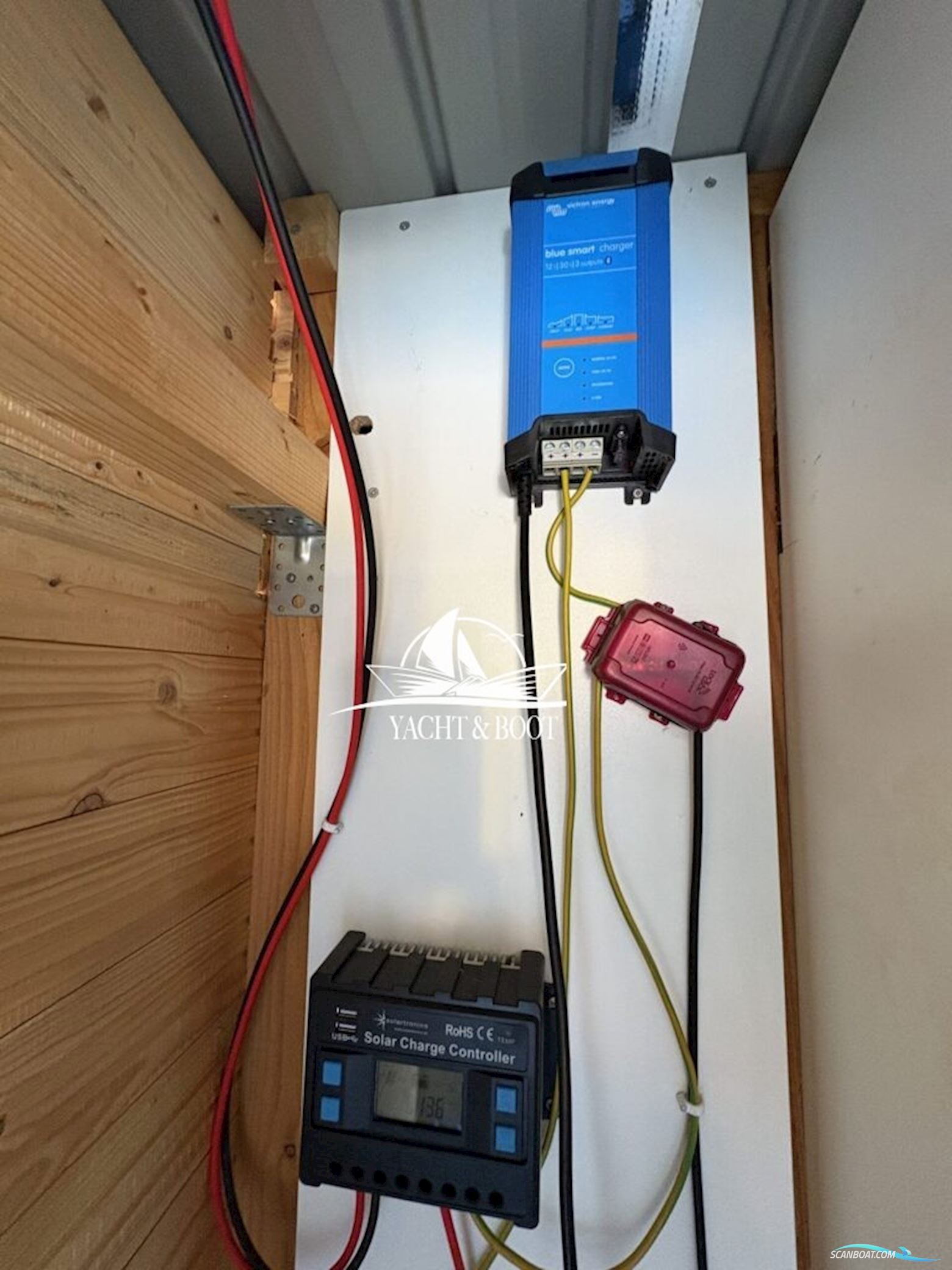 Treibgut Gbr Hausboot 10.6
