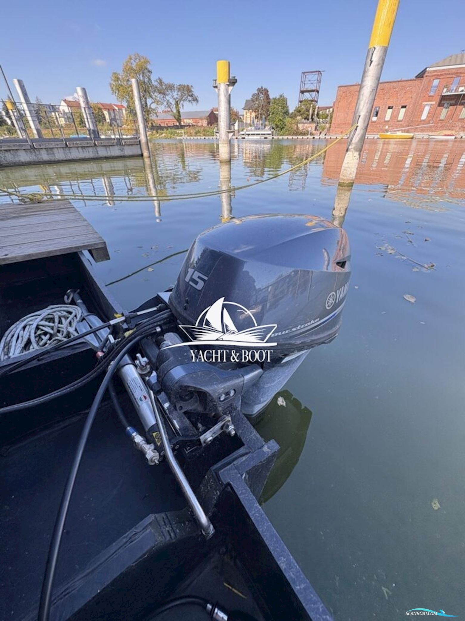 Treibgut Gbr Hausboot 10.6