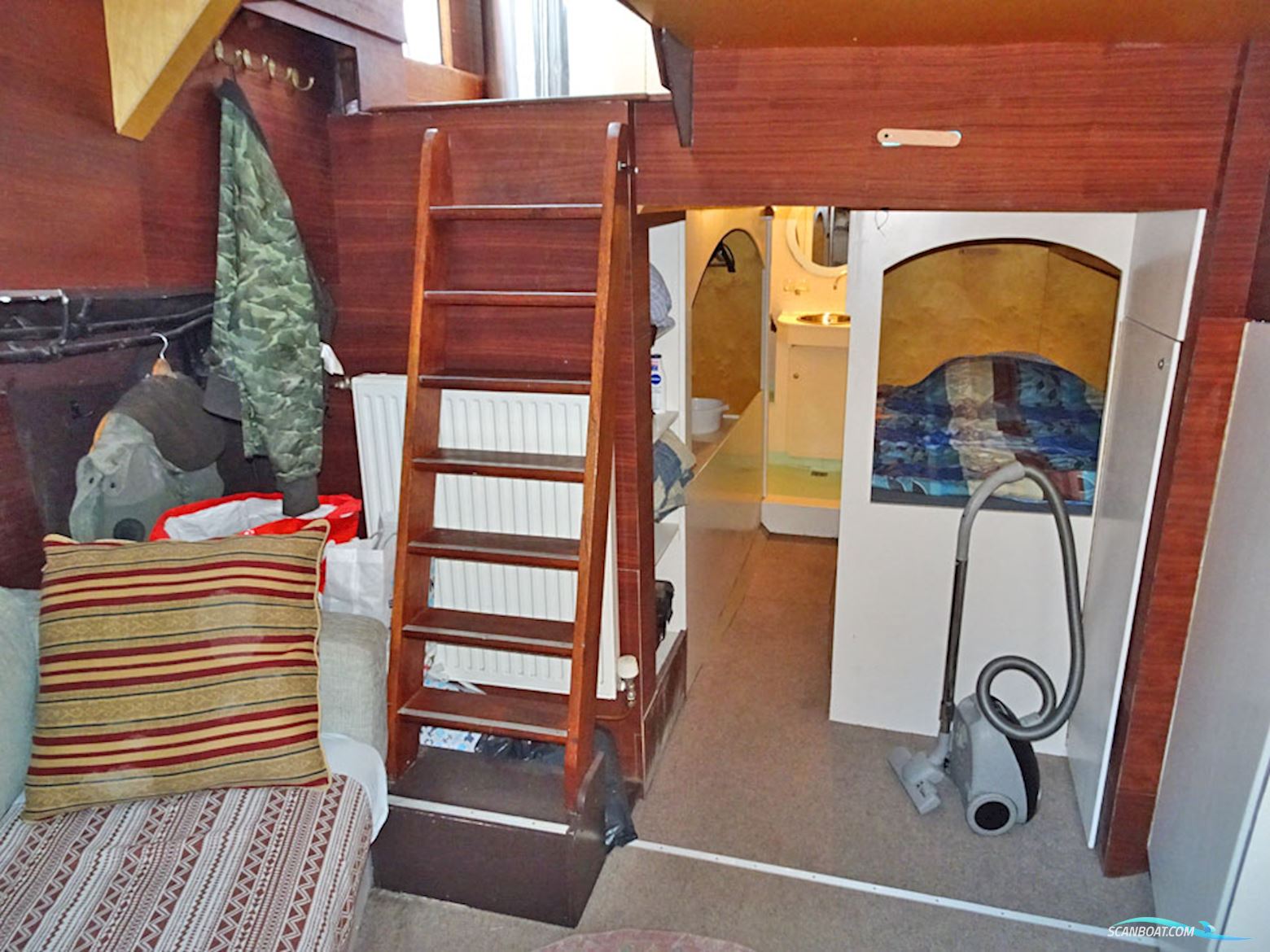 Varend Woonschip 14.99