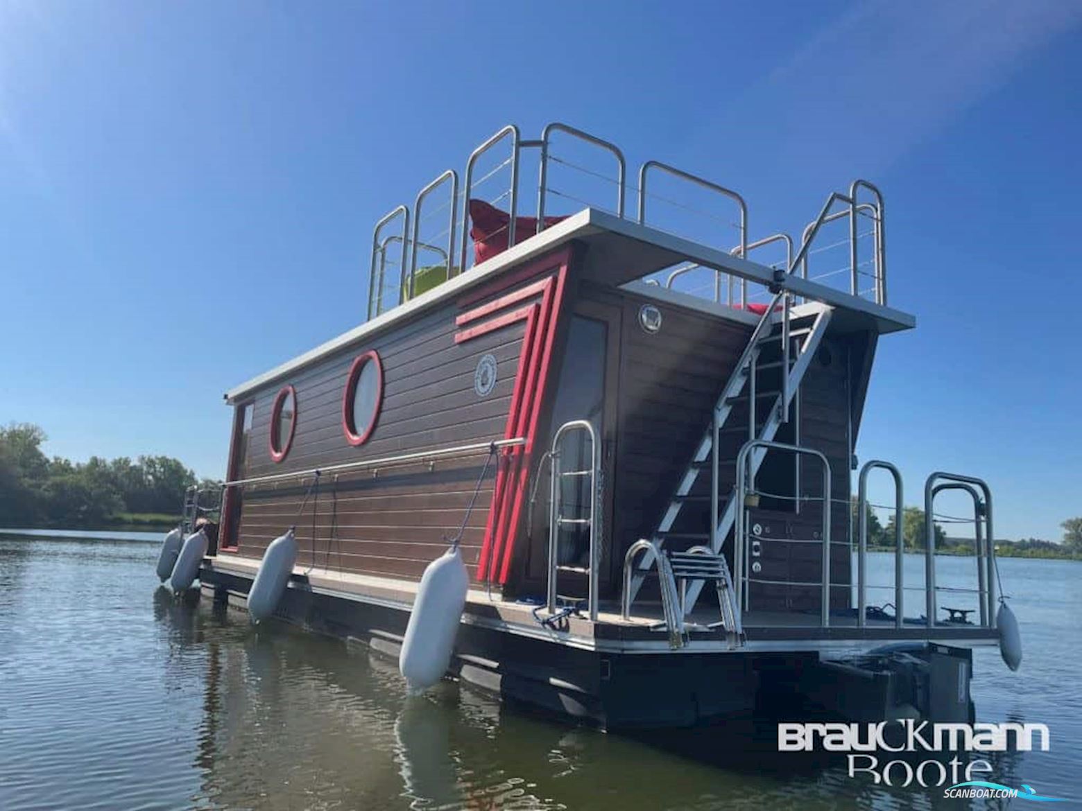 Werftbau Solar Hausboot 2022